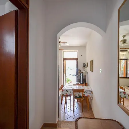 Fuer 2 Personen Ca 30 M In Novigrad, Adriakueste Kroatien Westkueste Von Istrien Apartment *