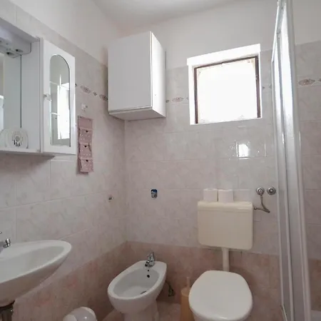 Fuer 2 Personen Ca 30 M In Novigrad, Adriakueste Kroatien Westkueste Von Istrien Apartment
